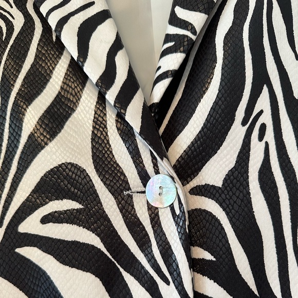 Zebra Print Blazer NWT SZ 10 - Picture 3 of 7